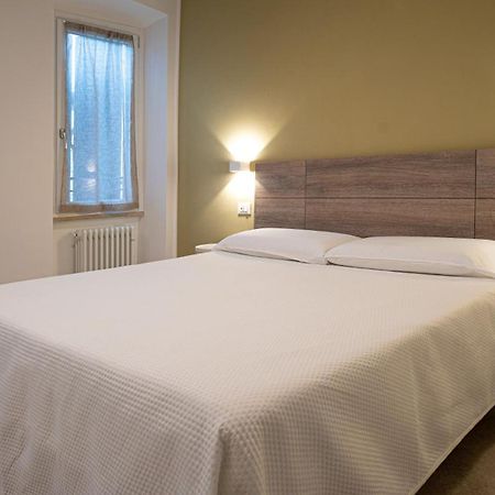 Fiori Sull'Acqua Apartments Peschiera del Garda Dış mekan fotoğraf